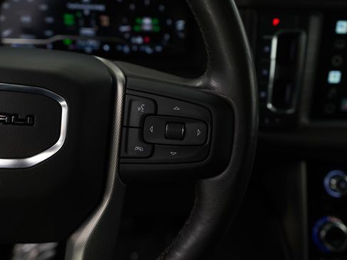 Used 2022 GMC Yukon Denali image 20