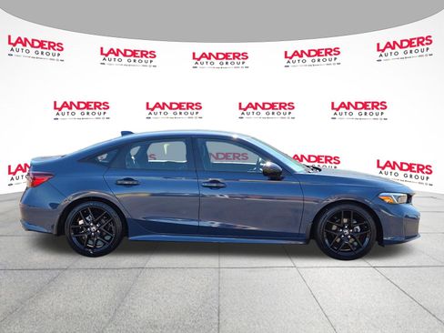 Used 2025 Honda Civic Sport image 2