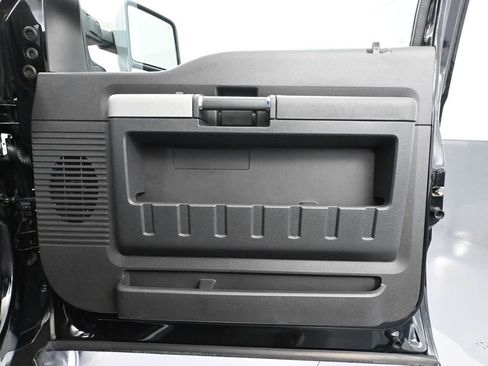 Used 2016 Ford F350 Lariat w/ Lariat Ultimate Package image 44