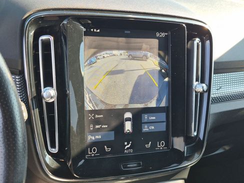 Used 2020 Volvo XC40 T5 R-Design AWD/4WD image 25