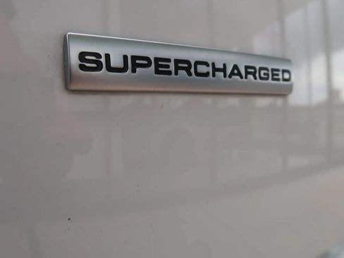 Used 2018 Land Rover Range Rover Long Wheelbase Supercharged AWD/4WD image 56