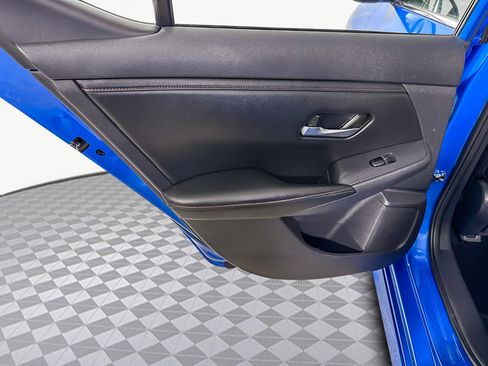 Used 2025 Nissan Sentra SR image 26