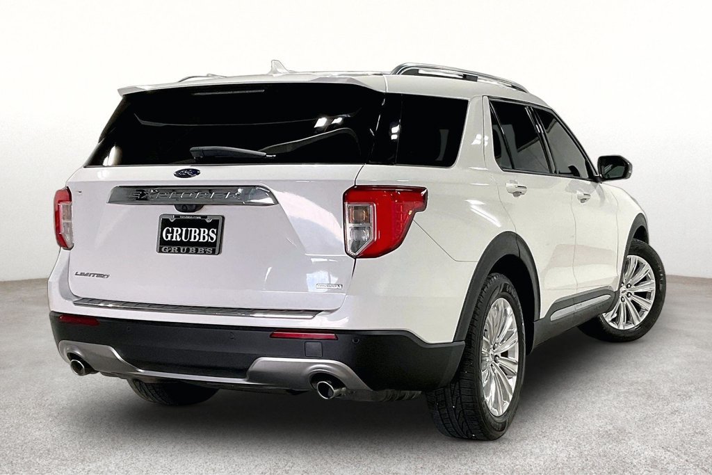 Used 2020 Ford Explorer Limited RWD image 2
