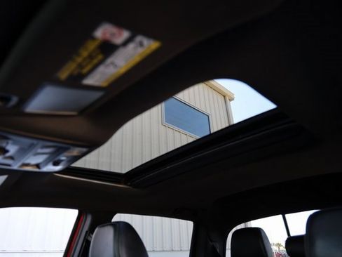 Used 2018 Toyota Tacoma TRD Off-Road image 12