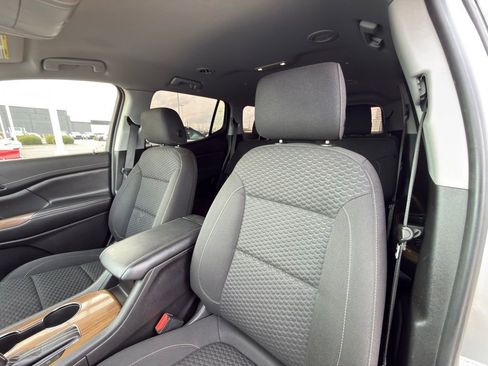 Used 2019 GMC Acadia SLE image 14