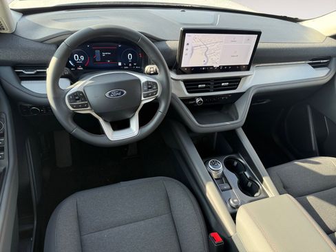 New 2026 Ford Explorer Active image 15