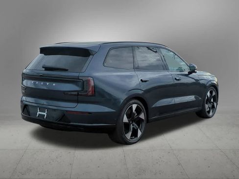 New 2025 Volvo EX90 Ultra w/ Protection Package Premier image 6