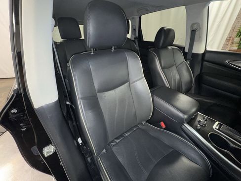 Used 2019 INFINITI QX60 Luxe w/ Essential Package image 33