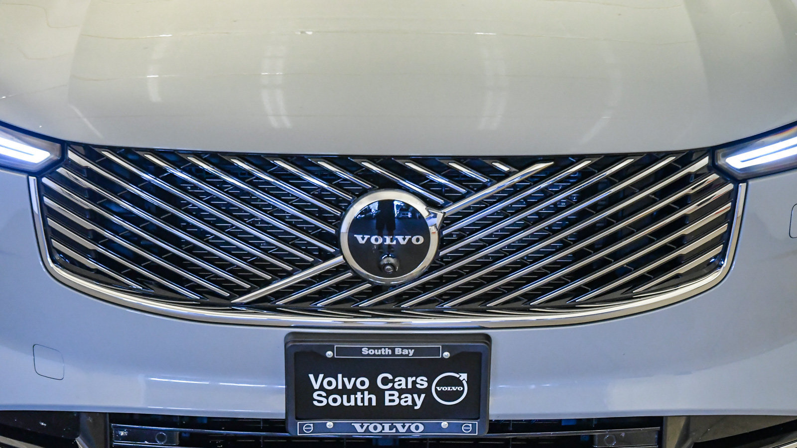 Certified 2026 Volvo XC90 B6 Plus AWD/4WD image 8