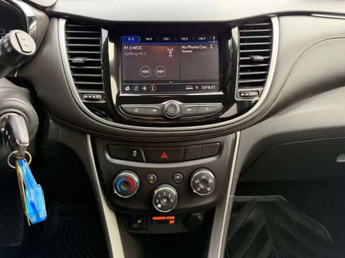 Used 2020 Chevrolet Trax LS w/ Tint and Cruise Package FWD image 18