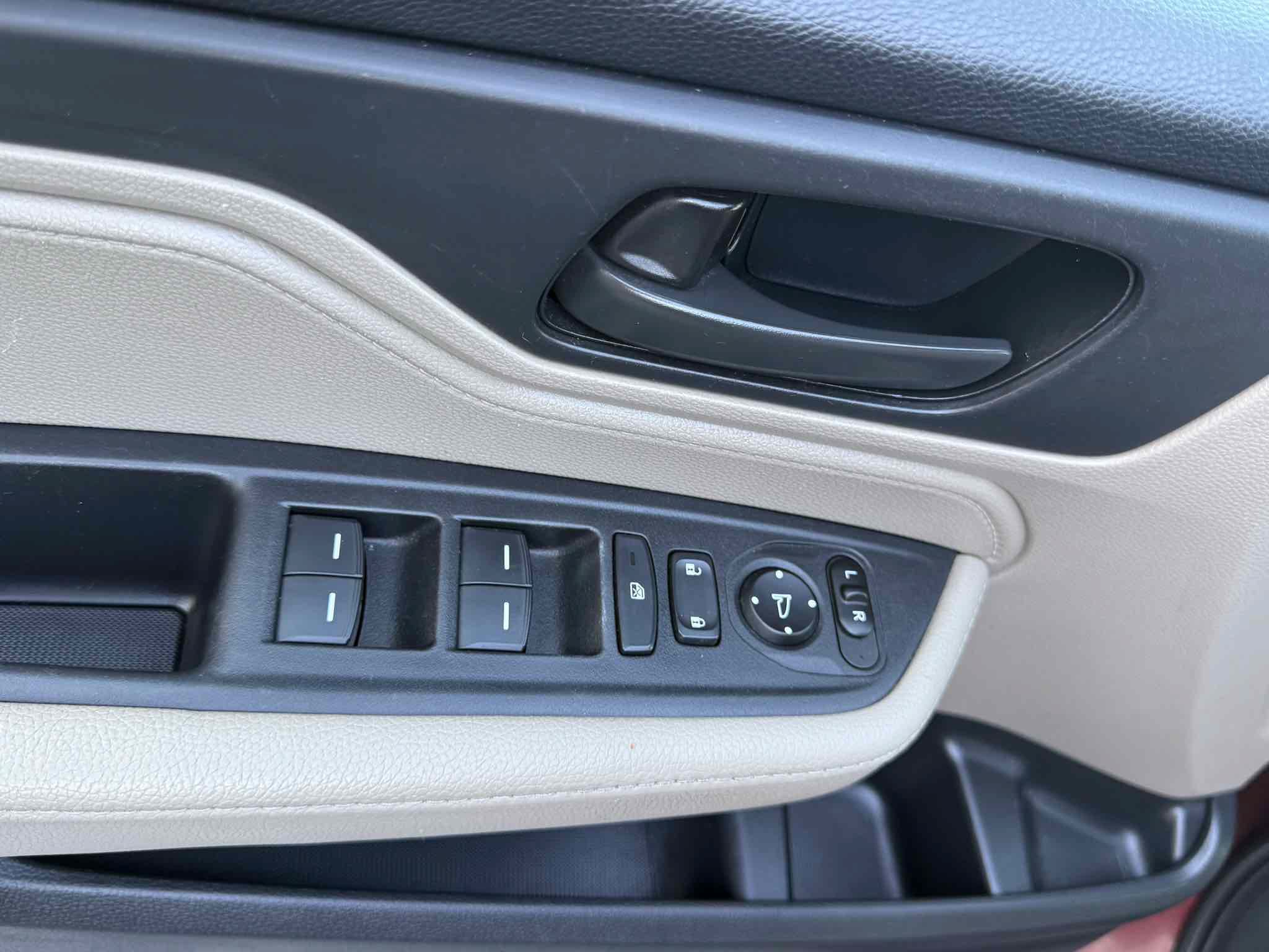 Used 2019 Honda Odyssey EX image 83