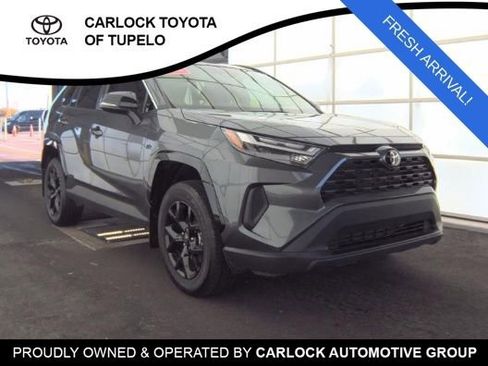 Used 2025 Toyota RAV4 XLE w/ Convenience Package image 3