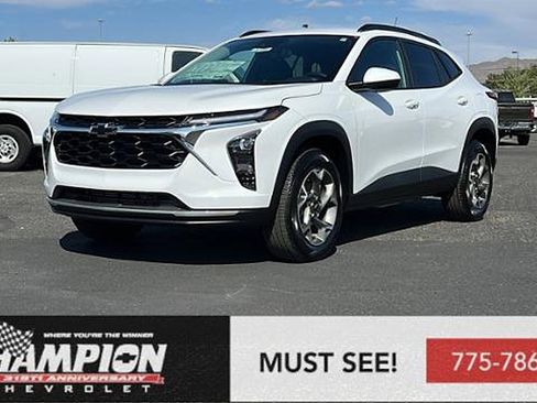 New 2025 Chevrolet Trax LT w/ Driver Confidence Package image 1