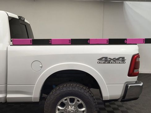 Used 2019 RAM 2500 Laramie AWD/4WD image 12