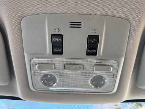 Used 2016 Toyota Corolla S Premium image 25