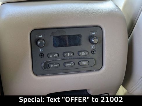 Used 2006 Chevrolet Suburban Z71 w/ Z71 Preferred Equipment Group image 14