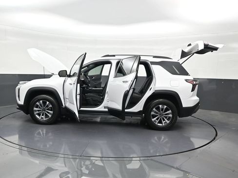 Used 2025 Chevrolet Equinox LT w/ Safety and Technology Package FWD image 37