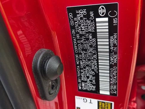 Used 2020 Toyota Prius L Eco FWD image 17