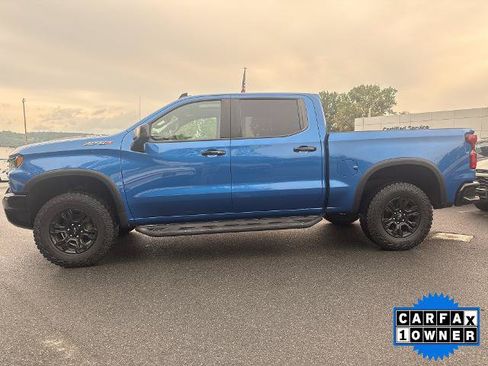 Used 2024 Chevrolet Silverado 1500 ZR2 w/ Technology Package AWD/4WD image 3