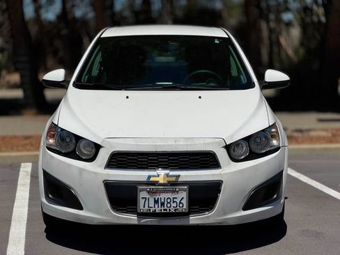 Used 2015 Chevrolet Sonic LT FWD image 3