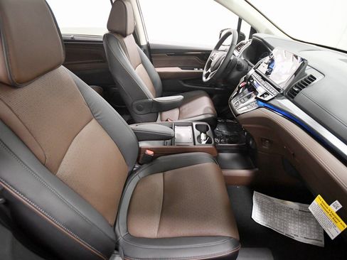 New 2026 Honda Odyssey Elite image 12
