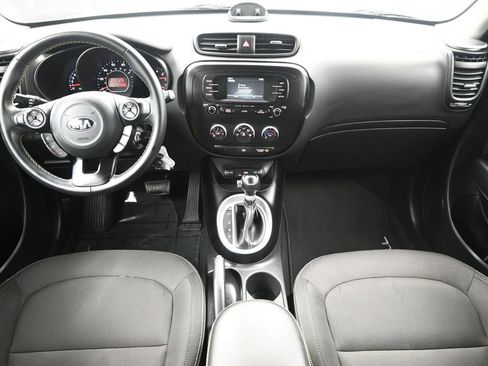Used 2016 Kia Soul + w/ Designer's Package FWD image 28