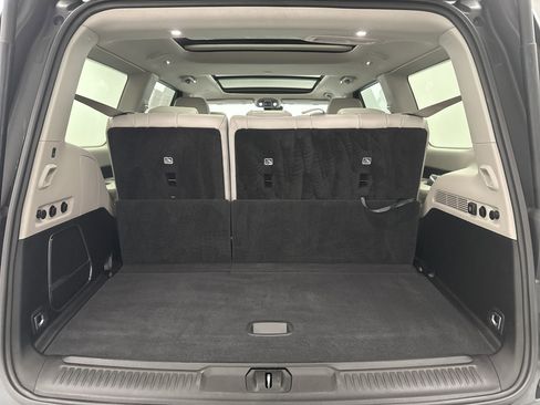 Used 2023 Jeep Wagoneer Series II w/ Premium Group I image 25