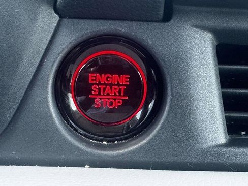 Used 2023 Honda Pilot Touring image 26