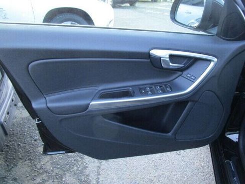 Used 2013 Volvo S60 T5 image 19