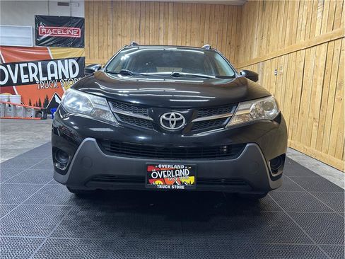 Used 2013 Toyota RAV4 LE image 2