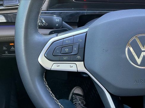 Used 2024 Volkswagen Atlas SEL image 24