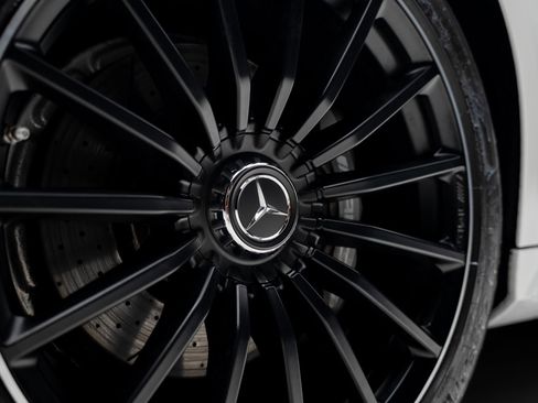 Used 2021 Mercedes-Benz AMG GT 43 image 23