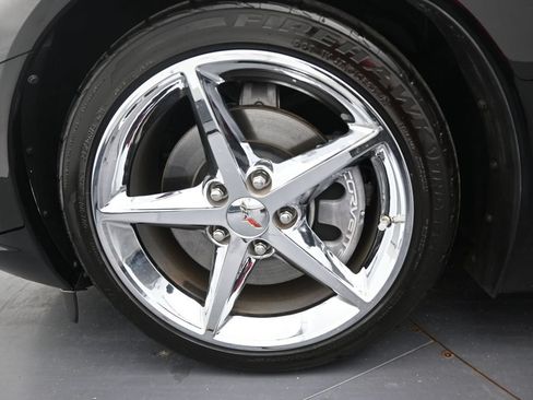 Used 2011 Chevrolet Corvette Convertible w/ Preferred Equipment Group RWD image 27