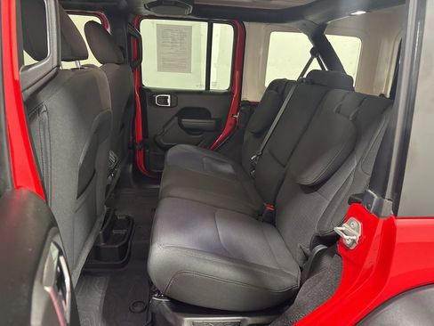 Used 2023 Jeep Wrangler Unlimited w/ Cold Weather Group image 26