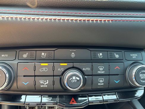 Used 2026 Dodge Durango GT AWD/4WD image 26