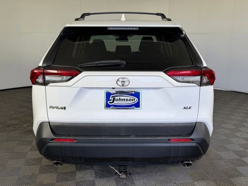 Used 2019 Toyota RAV4 XLE AWD/4WD image 9