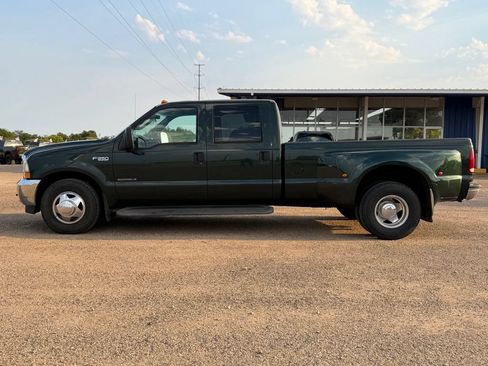Used 2003 Ford F350 XLT RWD image 2