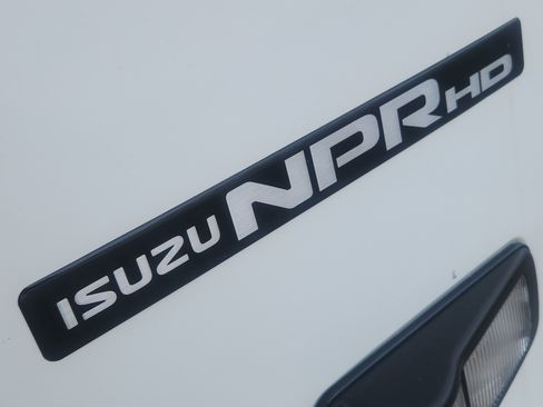 New 2026 Isuzu NPR image 8