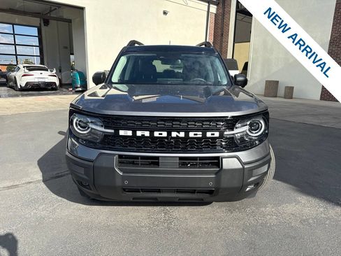 Used 2025 Ford Bronco Sport Outer Banks w/ Outer Banks Tech Package+ AWD/4WD image 2