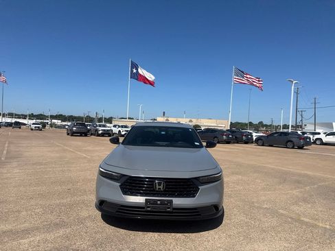 Used 2023 Honda Accord Sport image 5