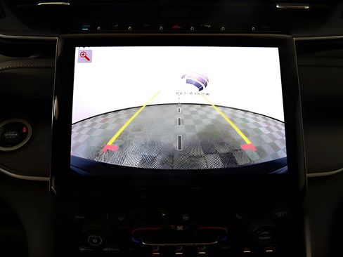 Used 2022 Jeep Grand Cherokee Limited 4xe image 16