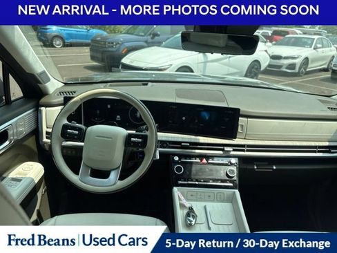 Certified 2025 Hyundai Santa Fe Calligraphy AWD/4WD image 11