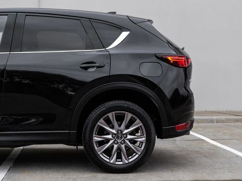Used 2019 MAZDA CX-5 Grand Touring image 14