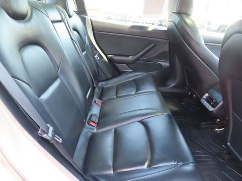 Used 2020 Tesla Model 3 Standard Range Plus RWD image 25