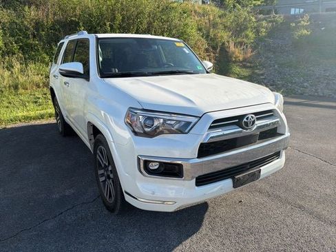 Used 2023 Toyota 4Runner Limited image 16