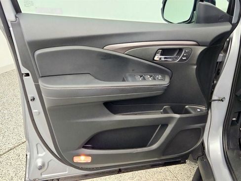 Used 2022 Honda Ridgeline RTL-E image 12