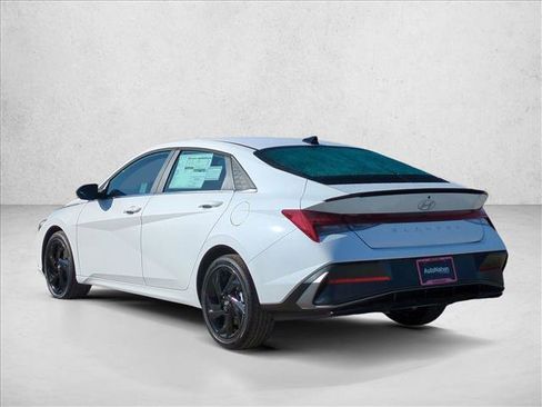New 2026 Hyundai Elantra SEL Sport FWD image 8