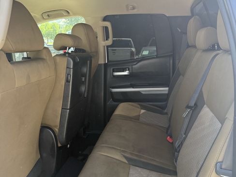 Used 2016 Toyota Tundra SR5 RWD image 9