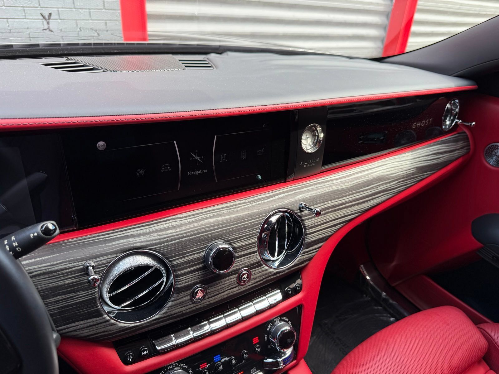 Used 2022 Rolls-Royce Ghost w/ Ghost Package AWD/4WD image 31