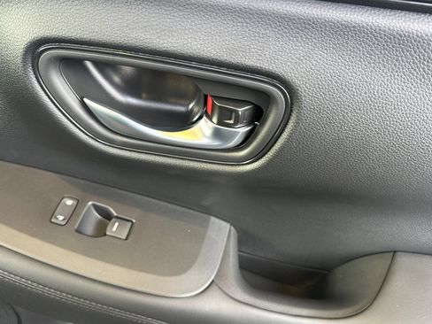 Used 2026 Honda HR-V LX image 20